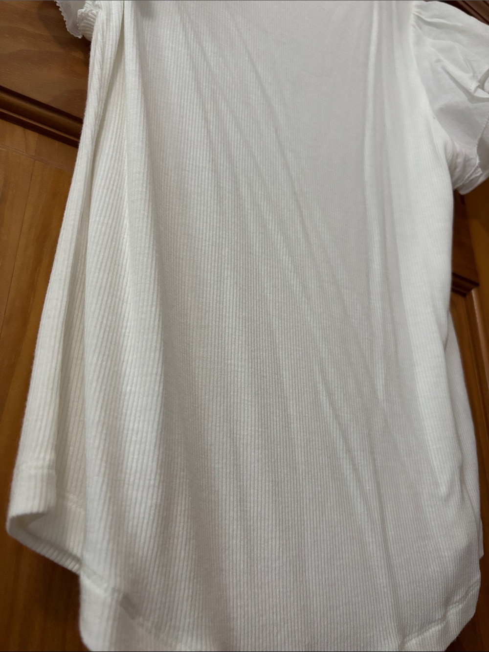 GAP White Ruffle Sleeve Ribbed Tee - Picture 5 of 7